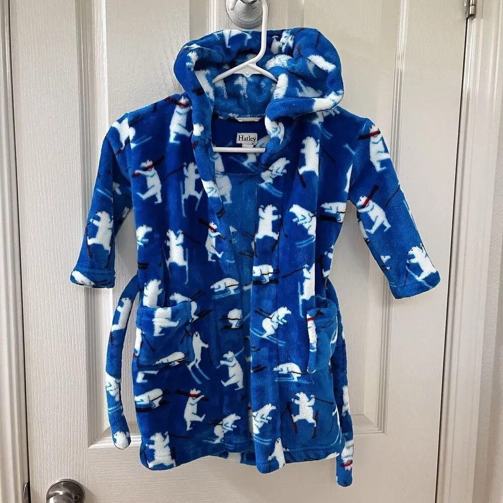 Hatley blue skiing